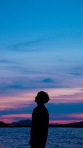 Preview wallpaper boy, silhouette, sunset, sky, sea