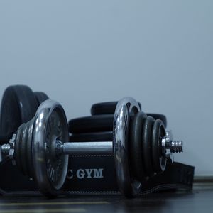 Preview wallpaper dumbbells, gym, weight, disks