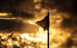 Preview wallpaper flag, flagpole, clouds, sky, shadows