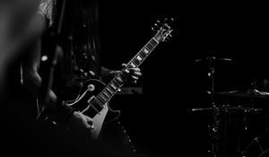 Preview wallpaper guitar, guitarist, bw, musician