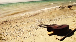 Preview wallpaper guitar, sea, beach, music