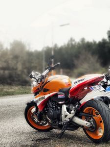 Preview wallpaper hornet and cb100r, bikes, road