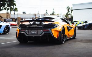 Preview wallpaper mclaren 600lt, mclaren, car, yellow, back view