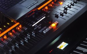 Preview wallpaper mixing console, music, buttons, dj