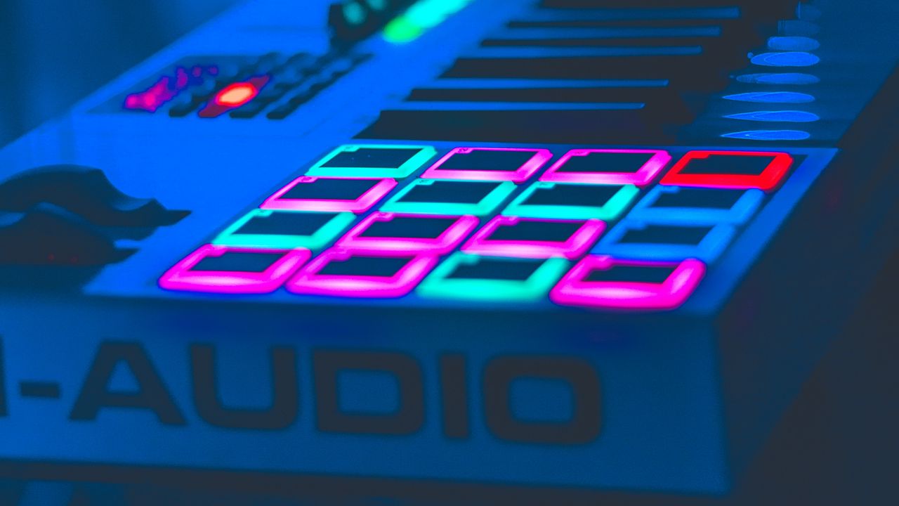 Wallpaper neon, key, instrumental, audio