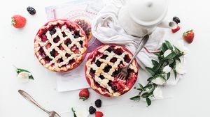 Preview wallpaper pie, dessert, berries, food