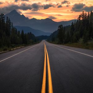 Preview wallpaper road, asphalt, marking, mountains, trees, turn, jasper, canada