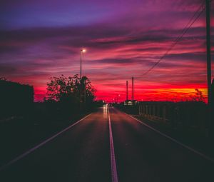 Preview wallpaper road, sunset, horizon, marking