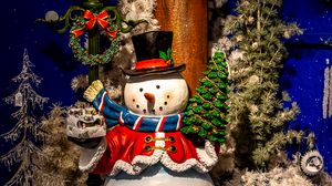 Preview wallpaper snowman, christmas tree, buildings, lantern, new year, christmas, decorations