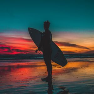 Preview wallpaper surfer, surfing, shore, sunset, twilight